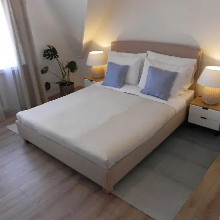 Starowka Apartment *